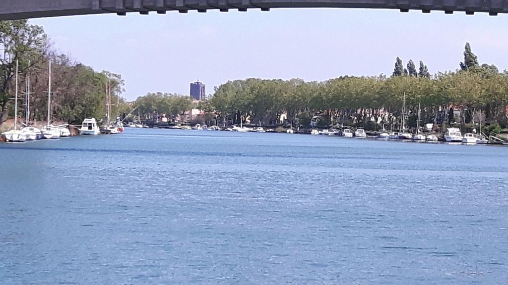 Les Lauriers Agde Exterior foto