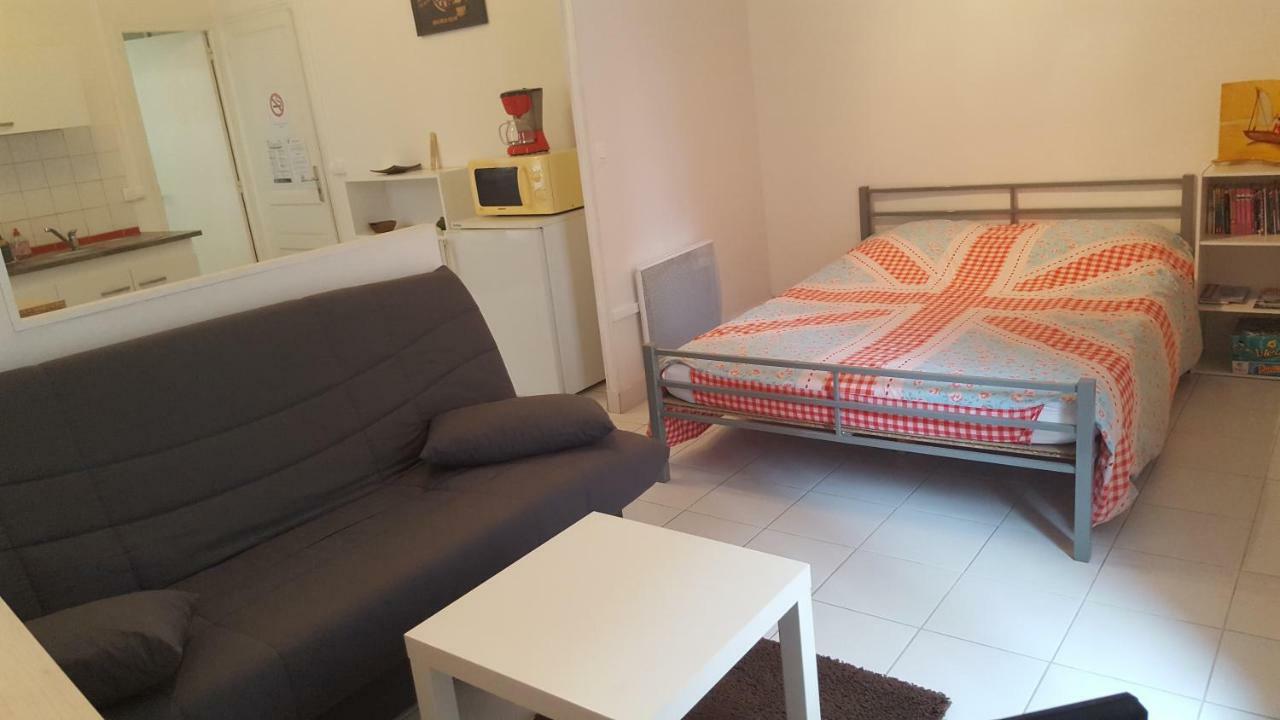 Les Lauriers Agde Exterior foto